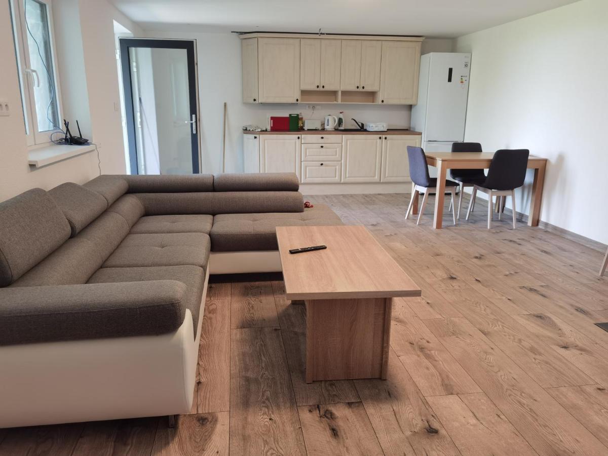 Apartament Sunset House Piestany Cervena Veza Banka Zewnętrze zdjęcie